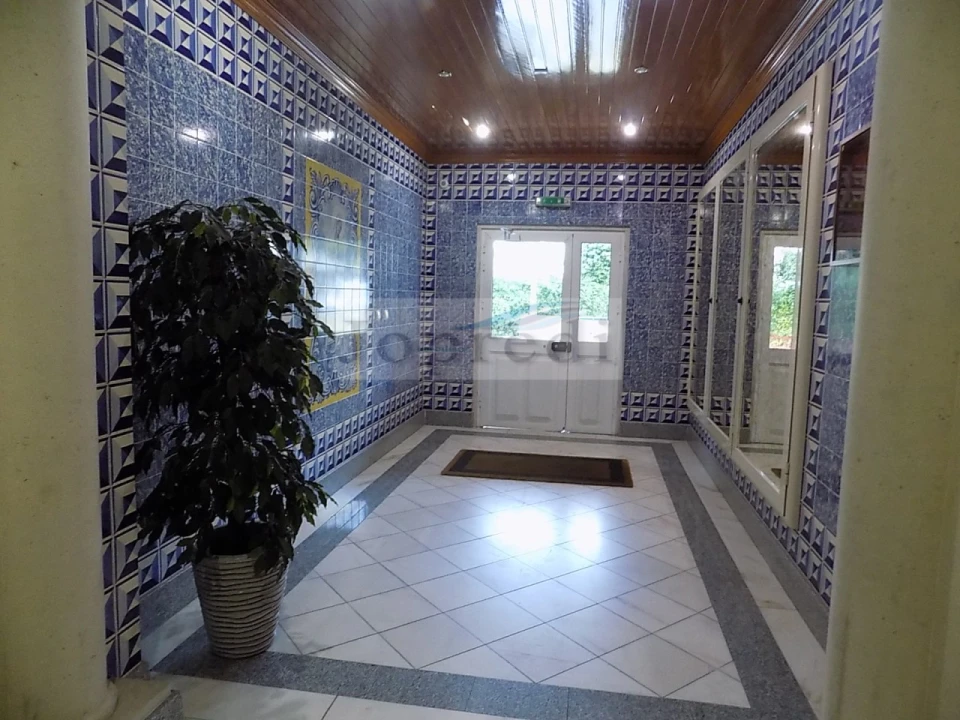 Apartamento T2 para Arrendamento em Carcavelos e Parede Foto 23