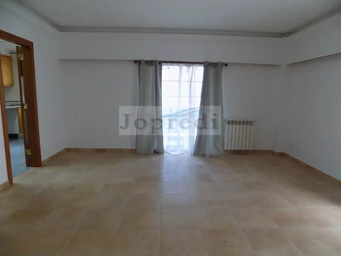 Apartamento T2 para Arrendamento em Carcavelos e Parede Foto 6