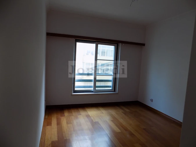 Apartamento T2 para Arrendamento em Carcavelos e Parede Foto 17