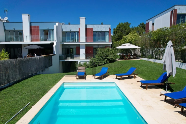 Moradia T5 para Venda em Carvalhal Foto 4