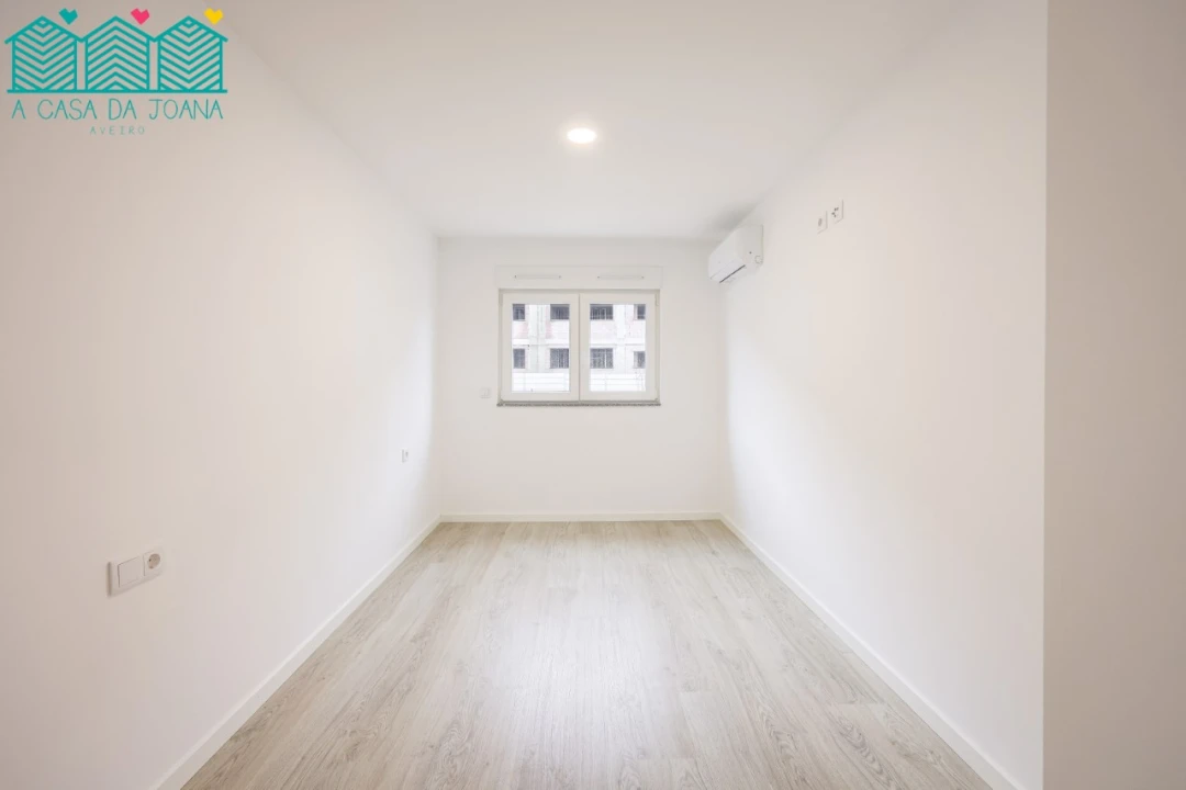 Apartamento T2 para Arrendamento em Aradas Foto 15