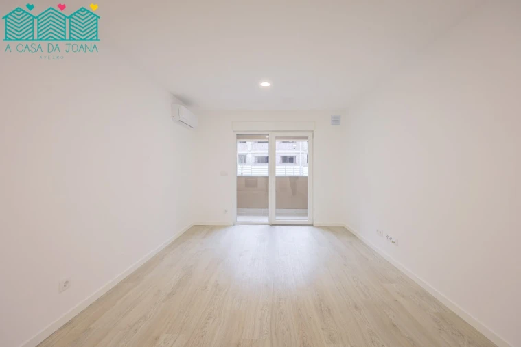 Apartamento T2 para Arrendamento em Aradas Foto 6