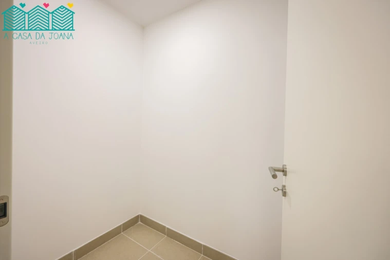 Apartamento T2 para Arrendamento em Aradas Foto 7