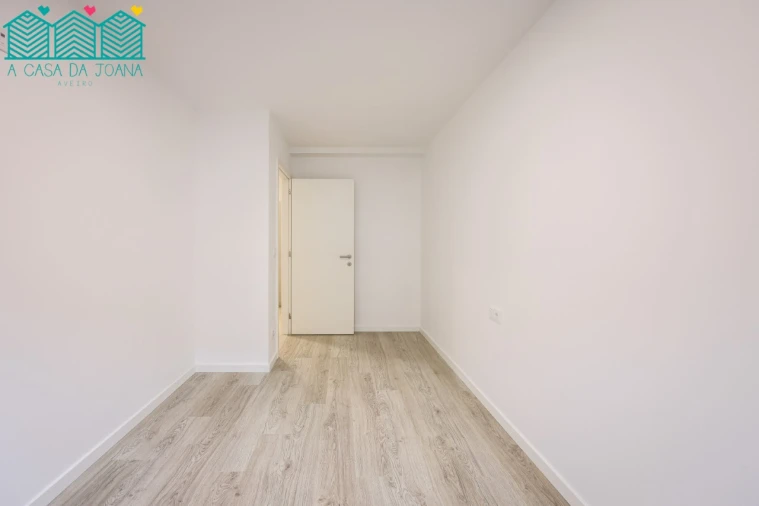 Apartamento T2 para Arrendamento em Aradas Foto 16
