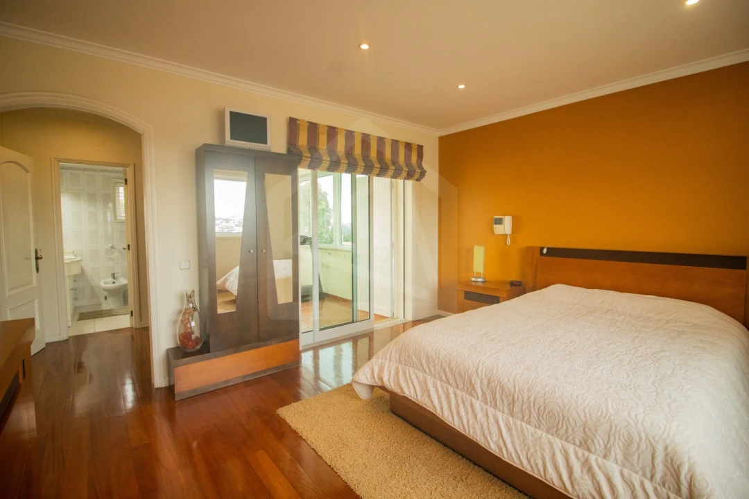 Moradia T3 para Venda em Escapães Foto 27