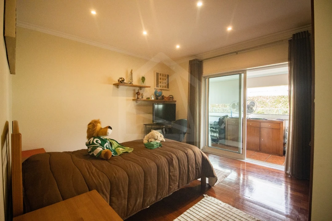 Moradia T3 para Venda em Escapães Foto 36