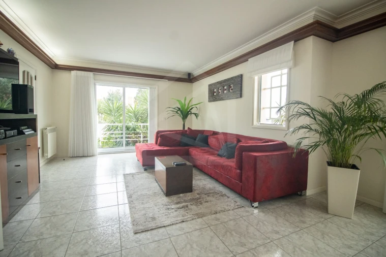 Moradia T3 para Venda em Escapães Foto 1