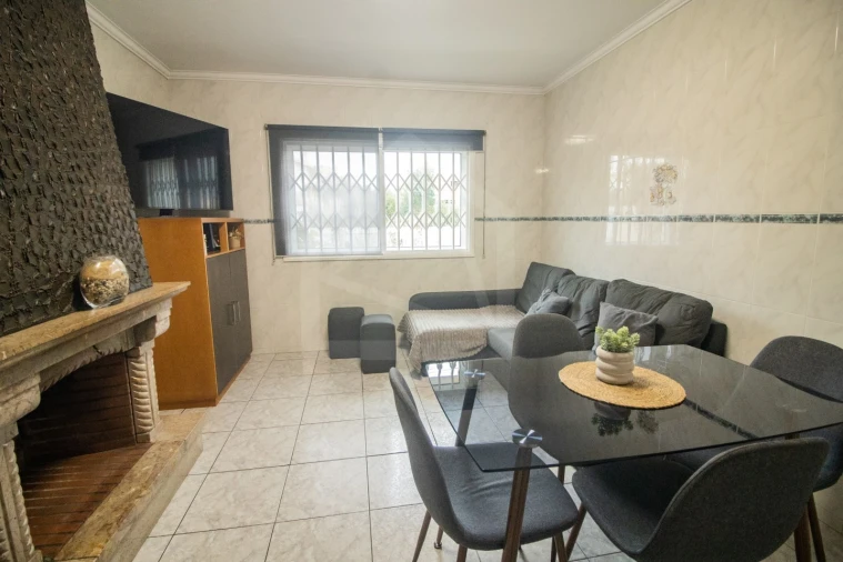 Moradia T3 para Venda em Escapães Foto 10