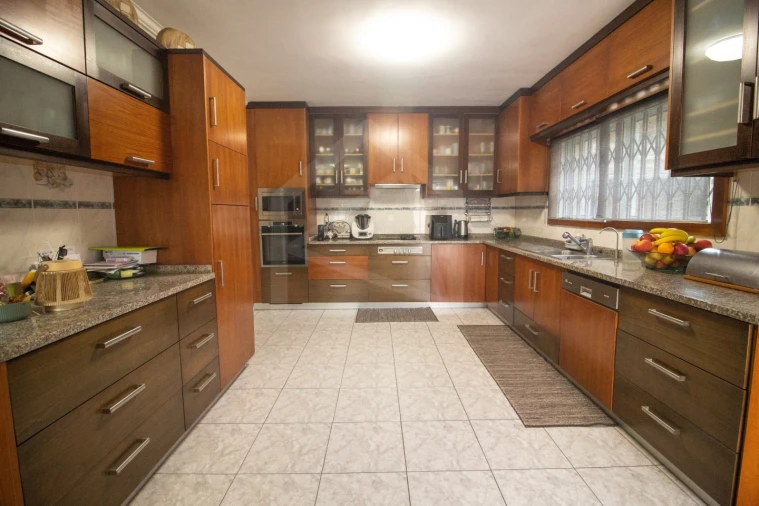 Moradia T3 para Venda em Escapães Foto 11