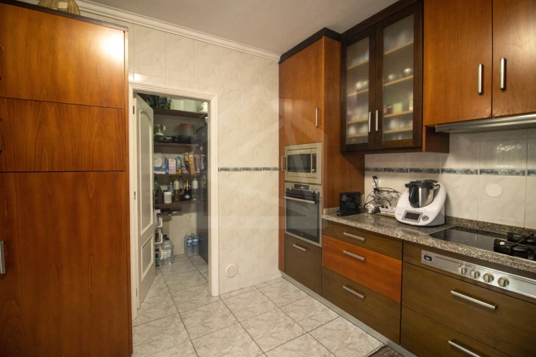 Moradia T3 para Venda em Escapães Foto 14