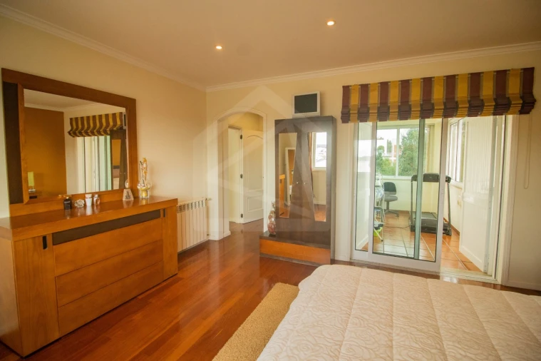 Moradia T3 para Venda em Escapães Foto 24