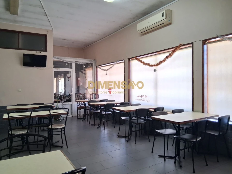 Loja para Trespasse em Custóias, Leça do Balio e Guifões Foto 8