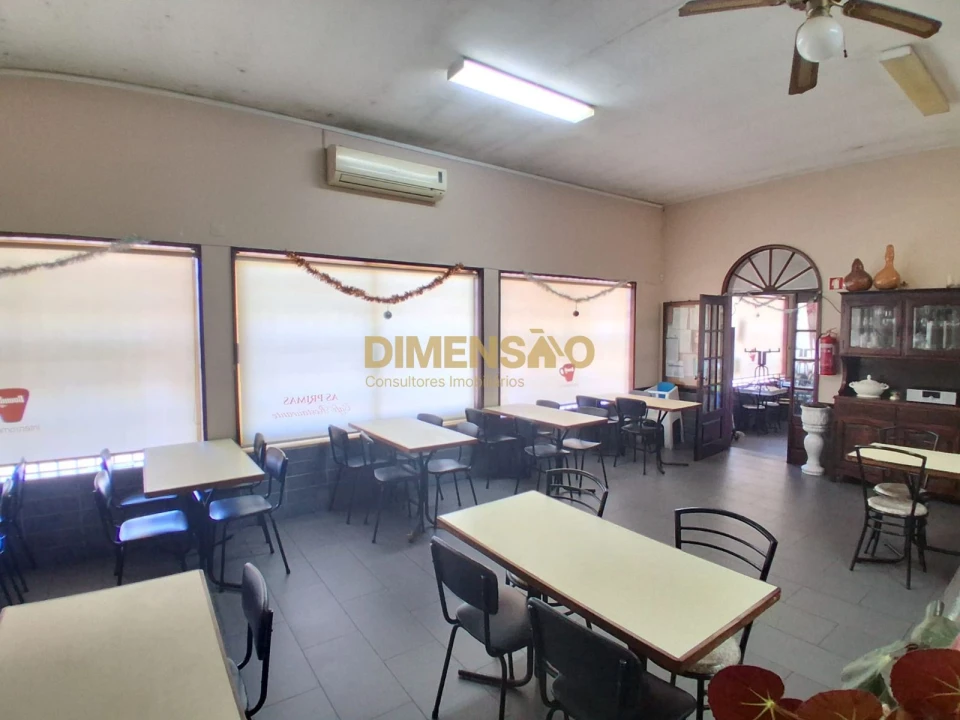 Loja para Trespasse em Custóias, Leça do Balio e Guifões Foto 10
