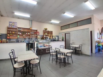 Loja para Trespasse em Custóias, Leça do Balio e Guifões