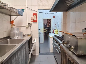 Loja para Trespasse em Custóias, Leça do Balio e Guifões