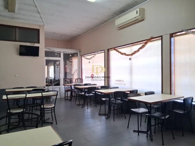 Loja para Trespasse em Custóias, Leça do Balio e Guifões Foto 8