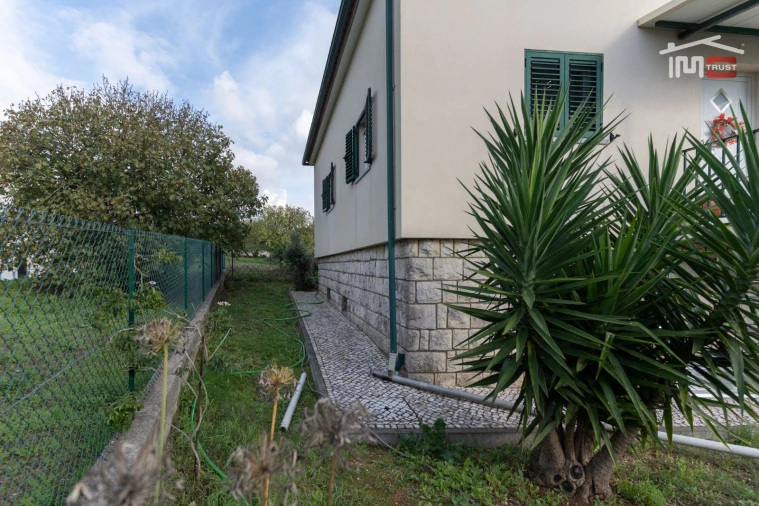 Moradia T3 para Venda em Fatima Foto 11