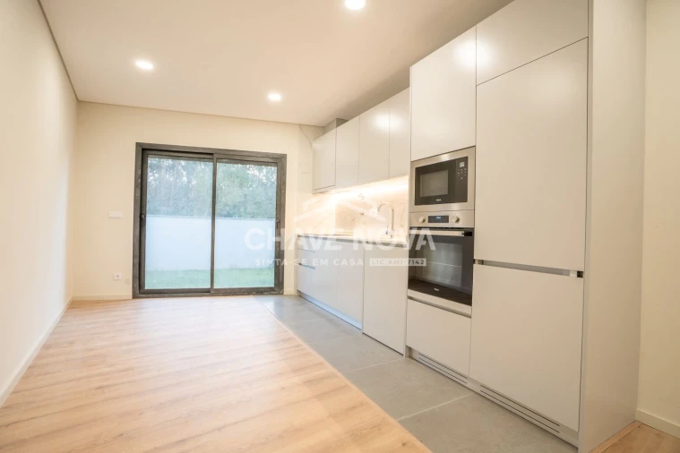 Apartamento T1 para Arrendamento em Alfena Foto 2