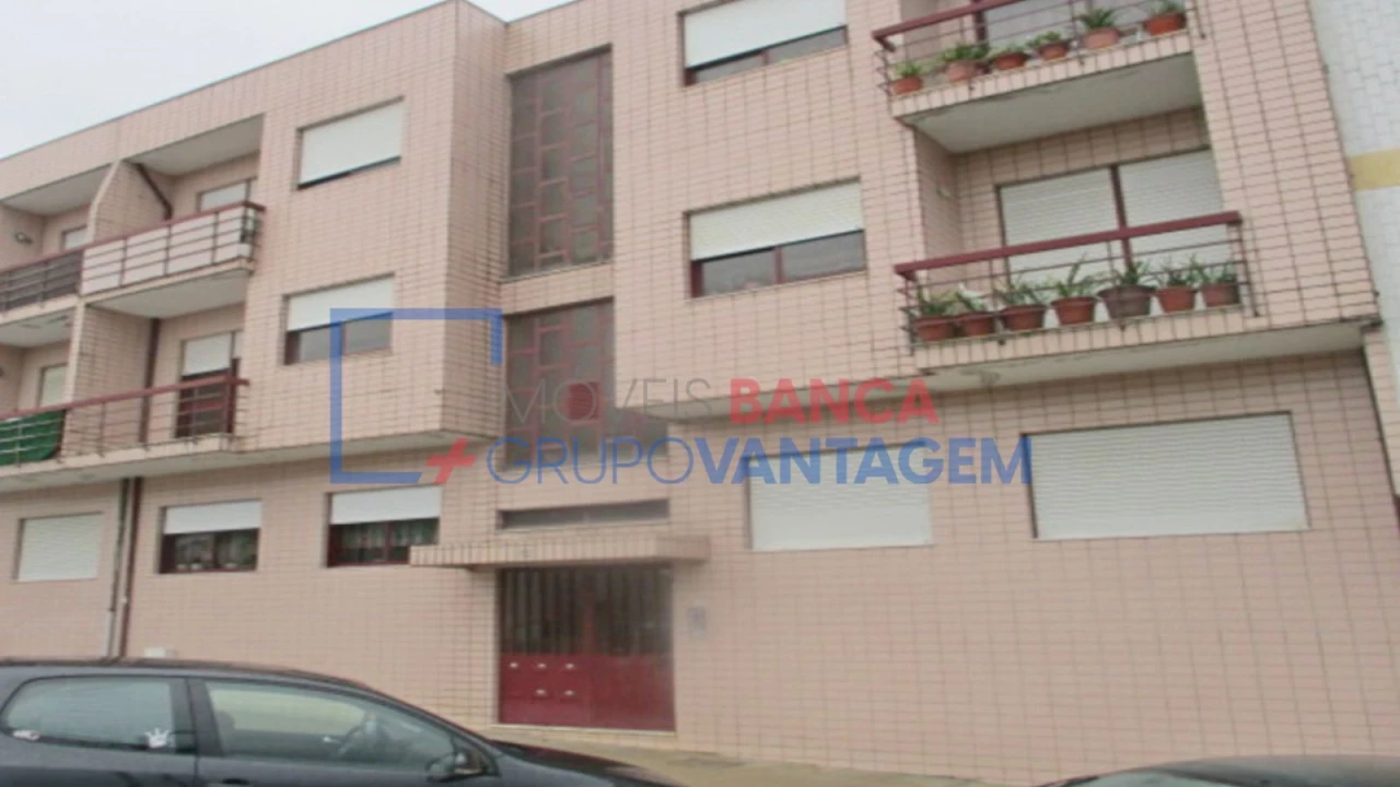 Apartamento T2 para Venda em Ermesinde Foto 2