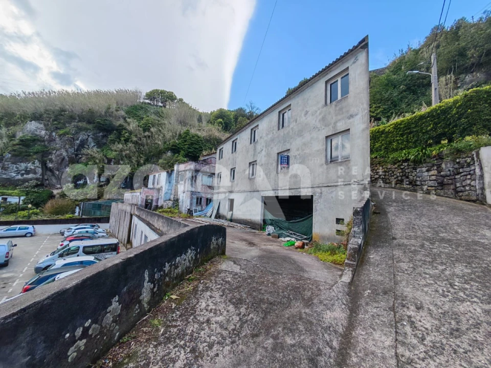 Prédio para Venda em Povoação Foto 3