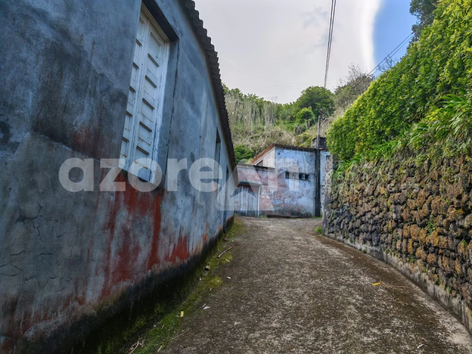 Prédio para Venda em Povoação Foto 5