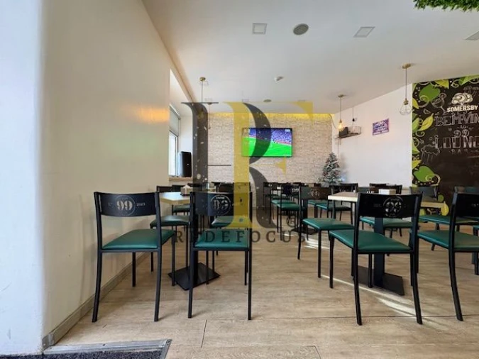 Loja para Trespasse em Santa Maria da Feira, Travanca, Sanfins e Espargo Foto 3