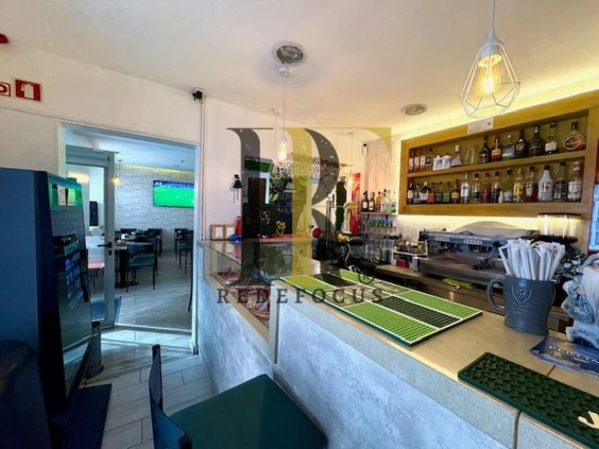 Loja para Trespasse em Santa Maria da Feira, Travanca, Sanfins e Espargo Foto 11