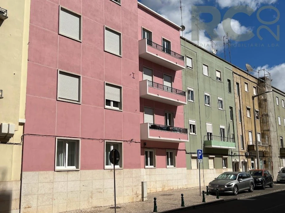 Loja para Venda em Santa Maria, São Pedro e Matacães Foto 2