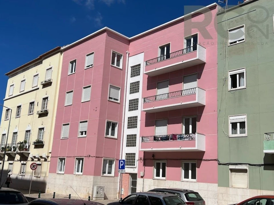 Loja para Venda em Santa Maria, São Pedro e Matacães Foto 1