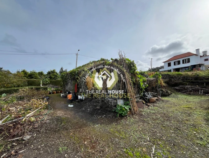 Terreno para Venda em Porto da Cruz Foto 2