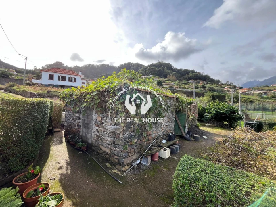 Terreno para Venda em Porto da Cruz Foto 2