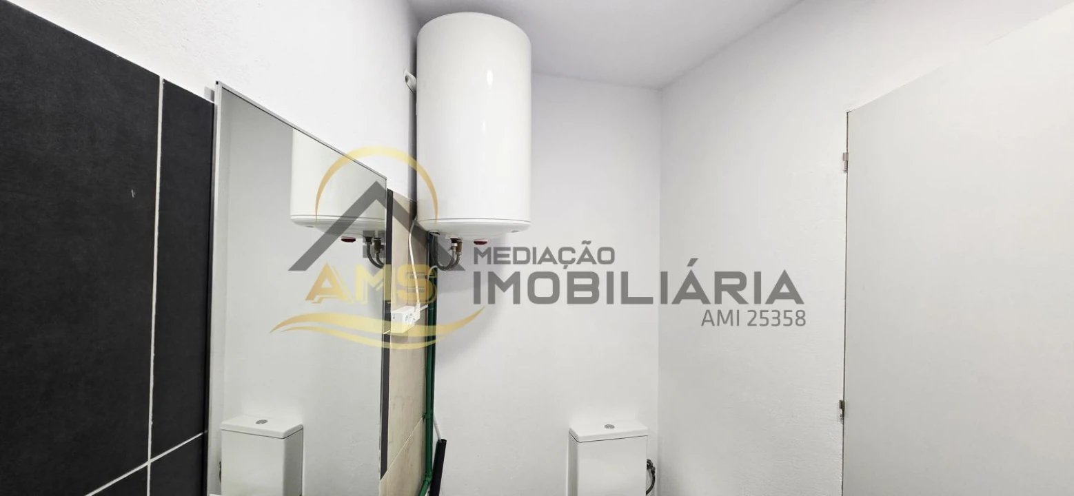 Loja para Venda em Azurem Foto 13