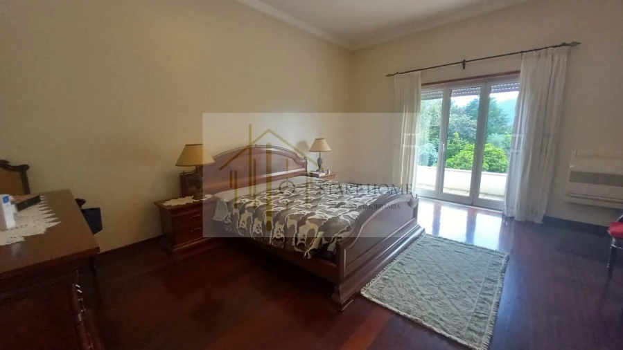 Moradia T3 para Venda em Ossela Foto 15