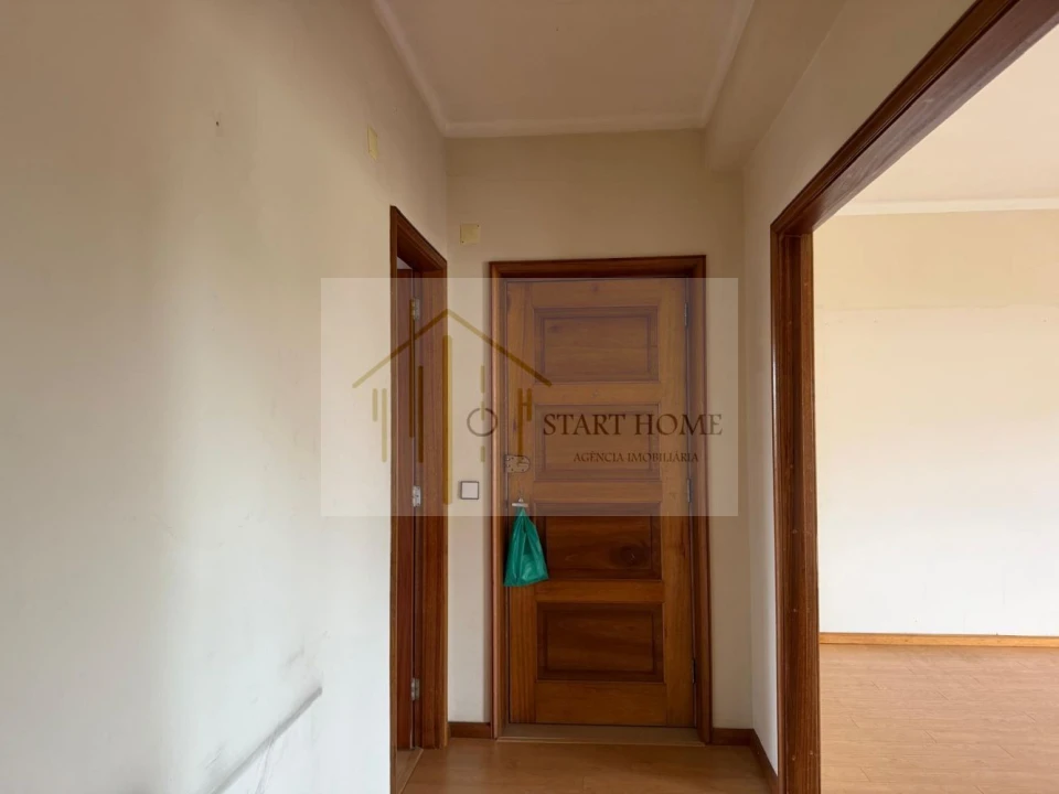 Apartamento T3 para Venda em Ovar, São João, Arada e São Vicente de Pereira Jusã Foto 1