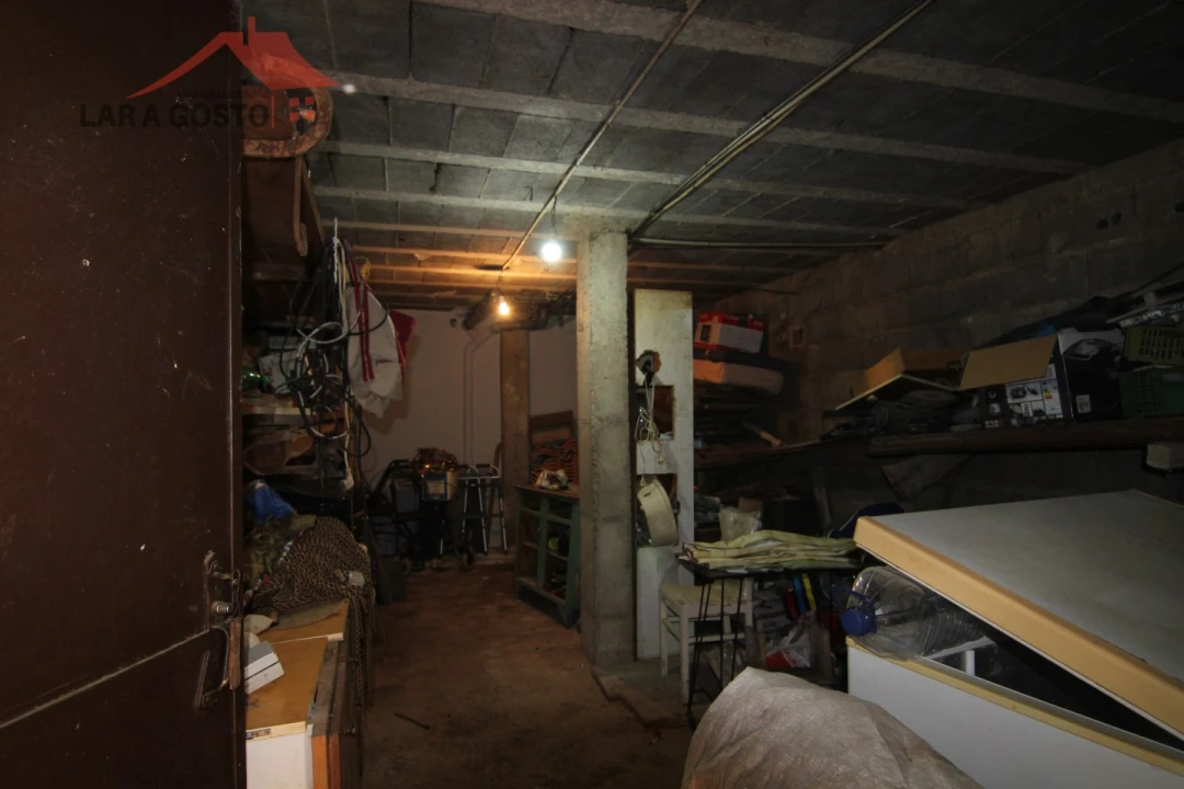 Moradia T4 para Venda em Arcas Foto 29