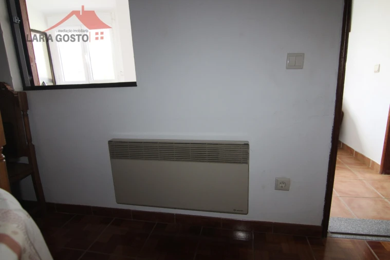 Moradia T4 para Venda em Arcas Foto 16