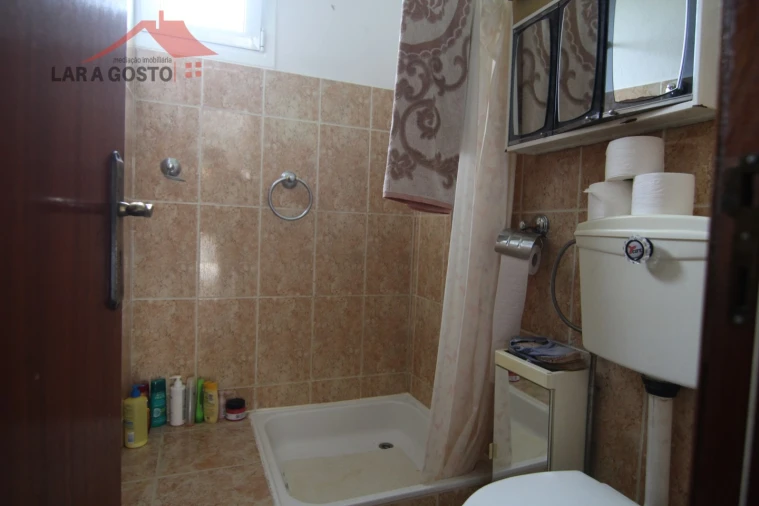 Moradia T4 para Venda em Arcas Foto 22