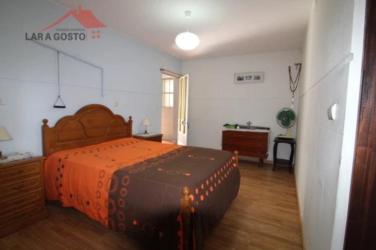 Moradia T4 para Venda em Arcas Foto 24