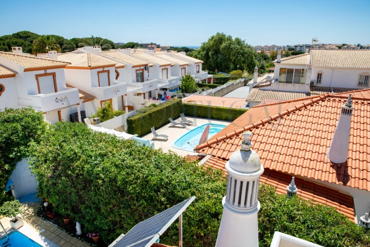 Moradia T3 para Venda em Albufeira e Olhos de Água Foto 37