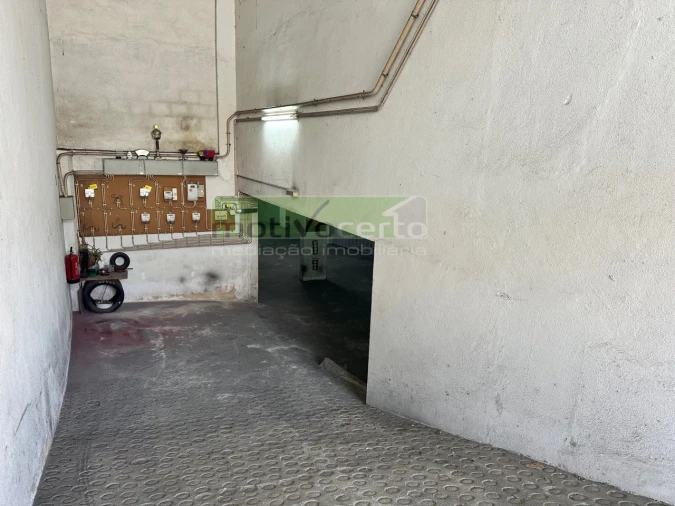 Armazém para Venda em Algueirão-Mem Martins Foto 5