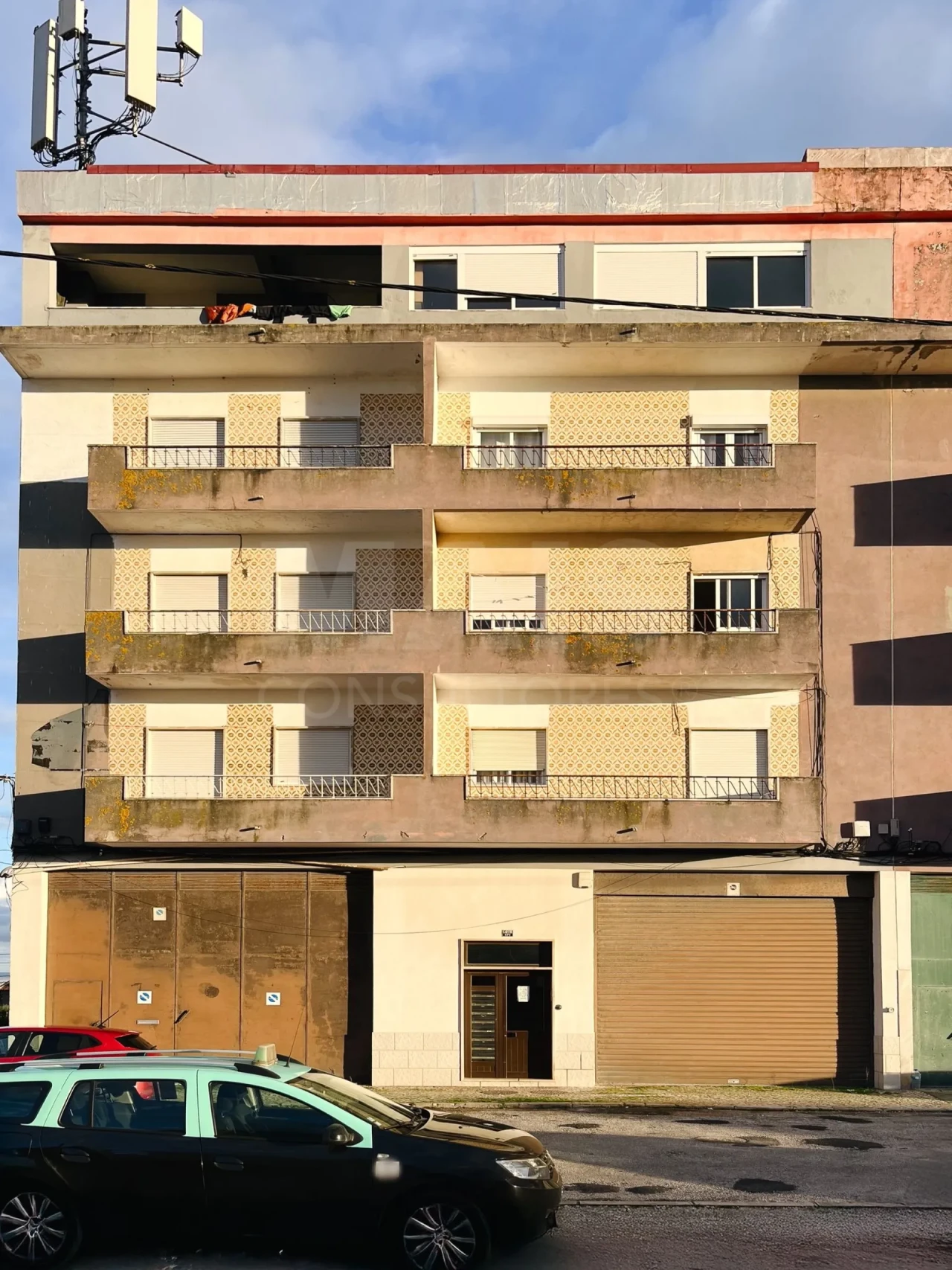 Prédio para Venda em Santa Iria de Azoia, São João da Talha e Bobadela Foto 2