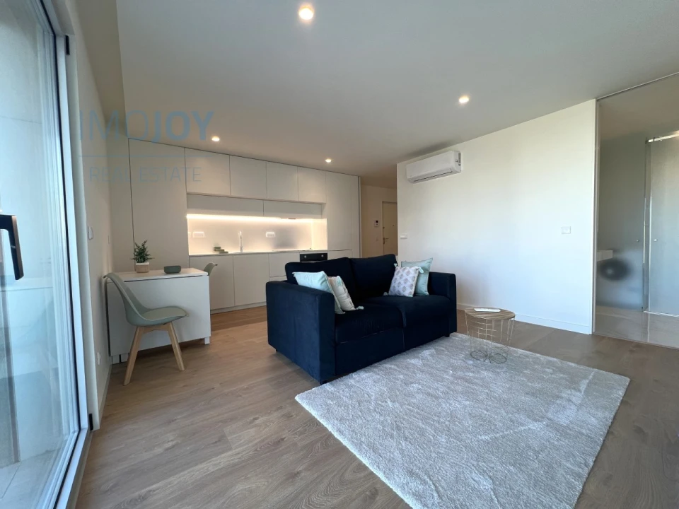 Apartamento T1 para Arrendamento em Paranhos Foto 3