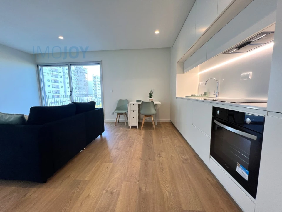 Apartamento T1 para Arrendamento em Paranhos Foto 12