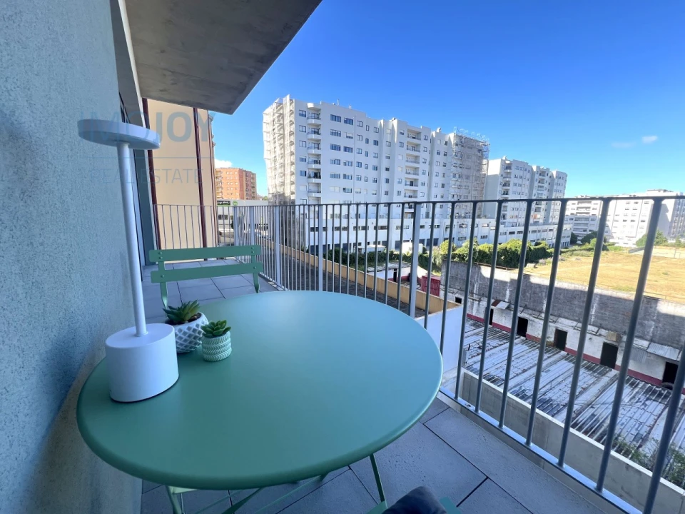 Apartamento T1 para Arrendamento em Paranhos Foto 23