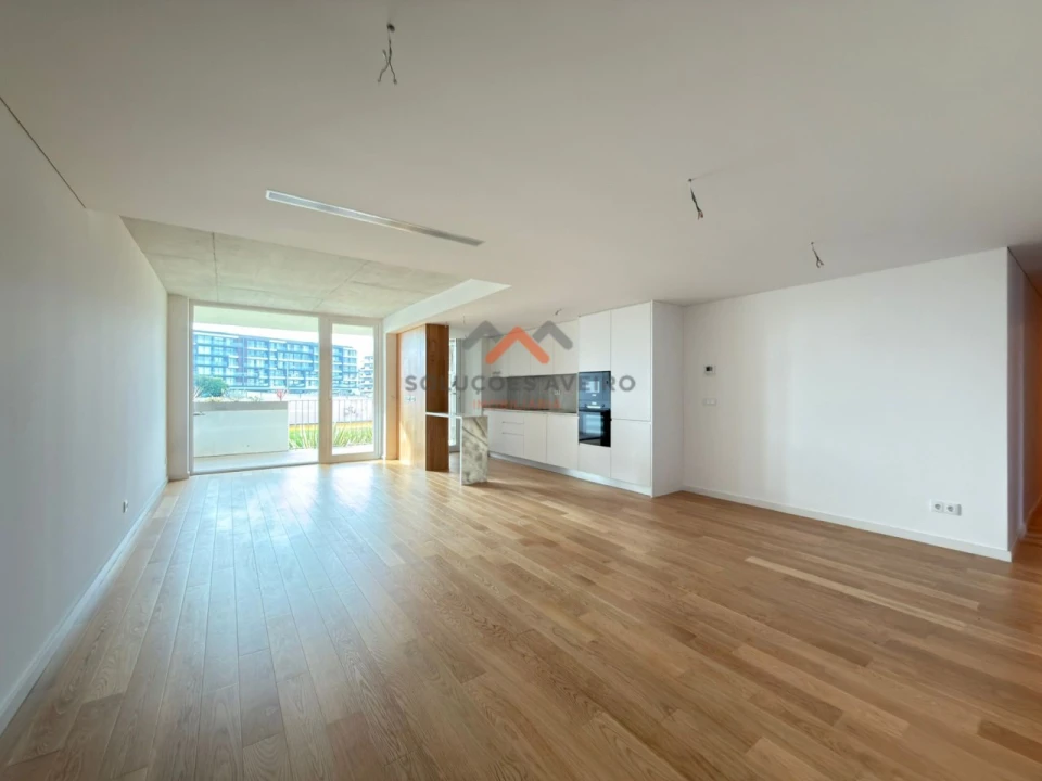 Apartamento T3 para Venda em Glória e Vera Cruz Foto 2