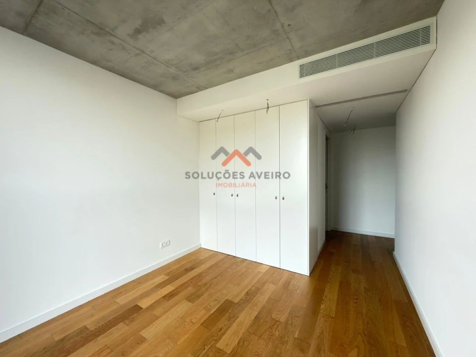 Apartamento T3 para Venda em Glória e Vera Cruz Foto 16