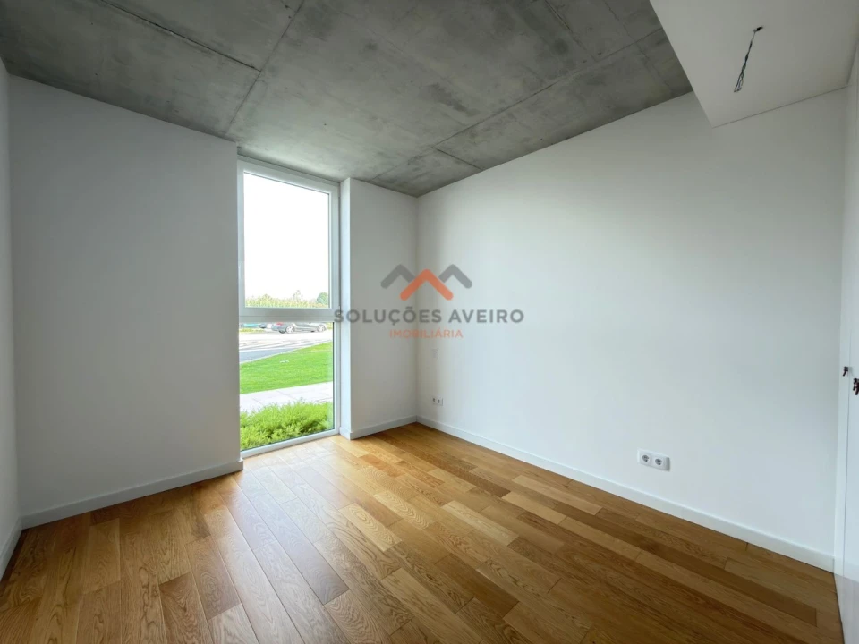 Apartamento T3 para Venda em Glória e Vera Cruz Foto 23