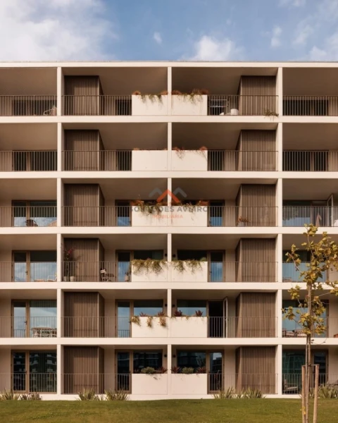 Apartamento T3 para Venda em Glória e Vera Cruz