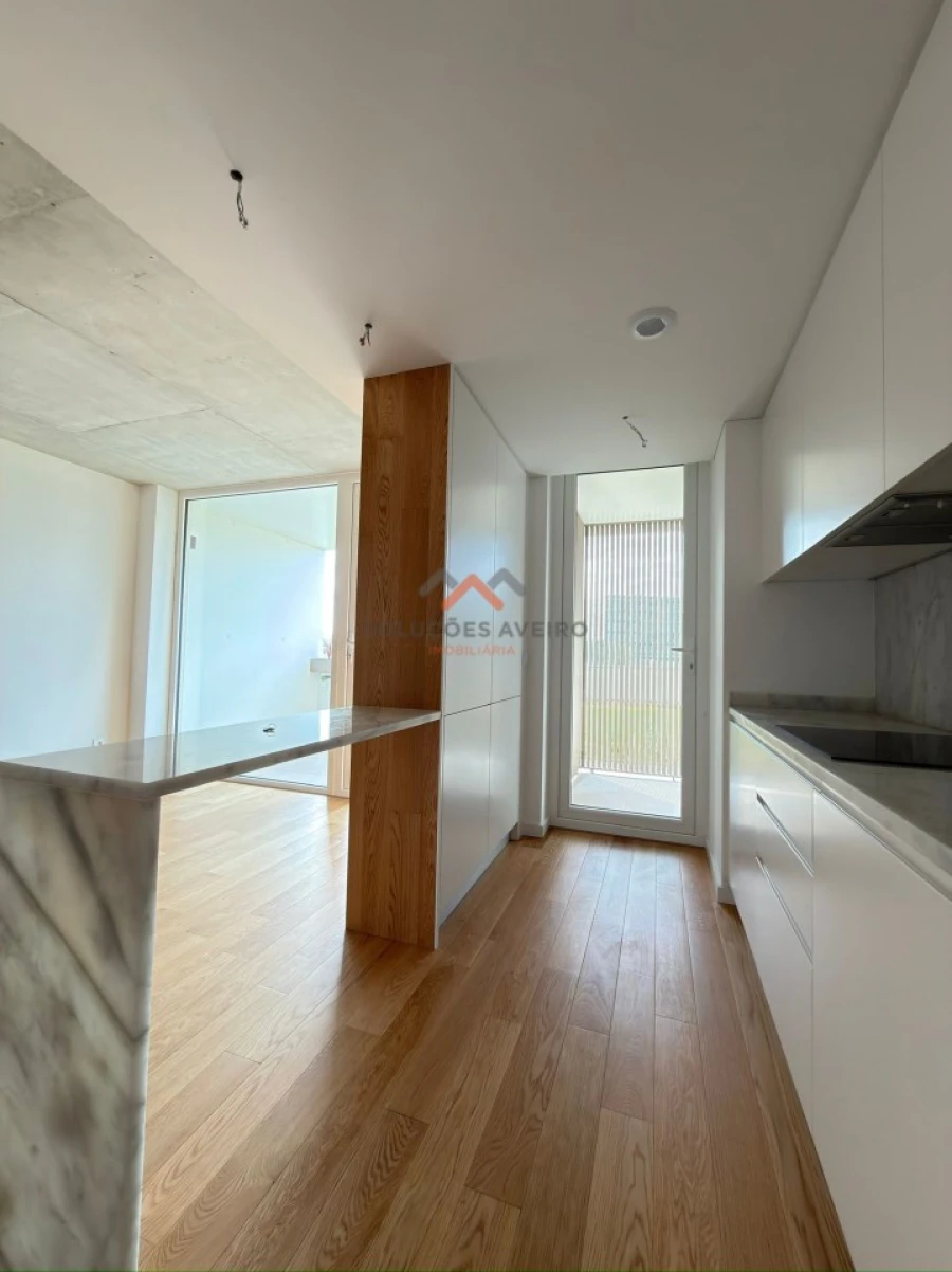 Apartamento T3 para Venda em Glória e Vera Cruz Foto 5