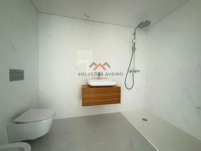 Apartamento T3 para Venda em Glória e Vera Cruz Foto 15